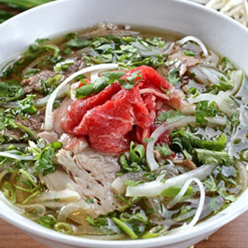 Phở de ternera cruda